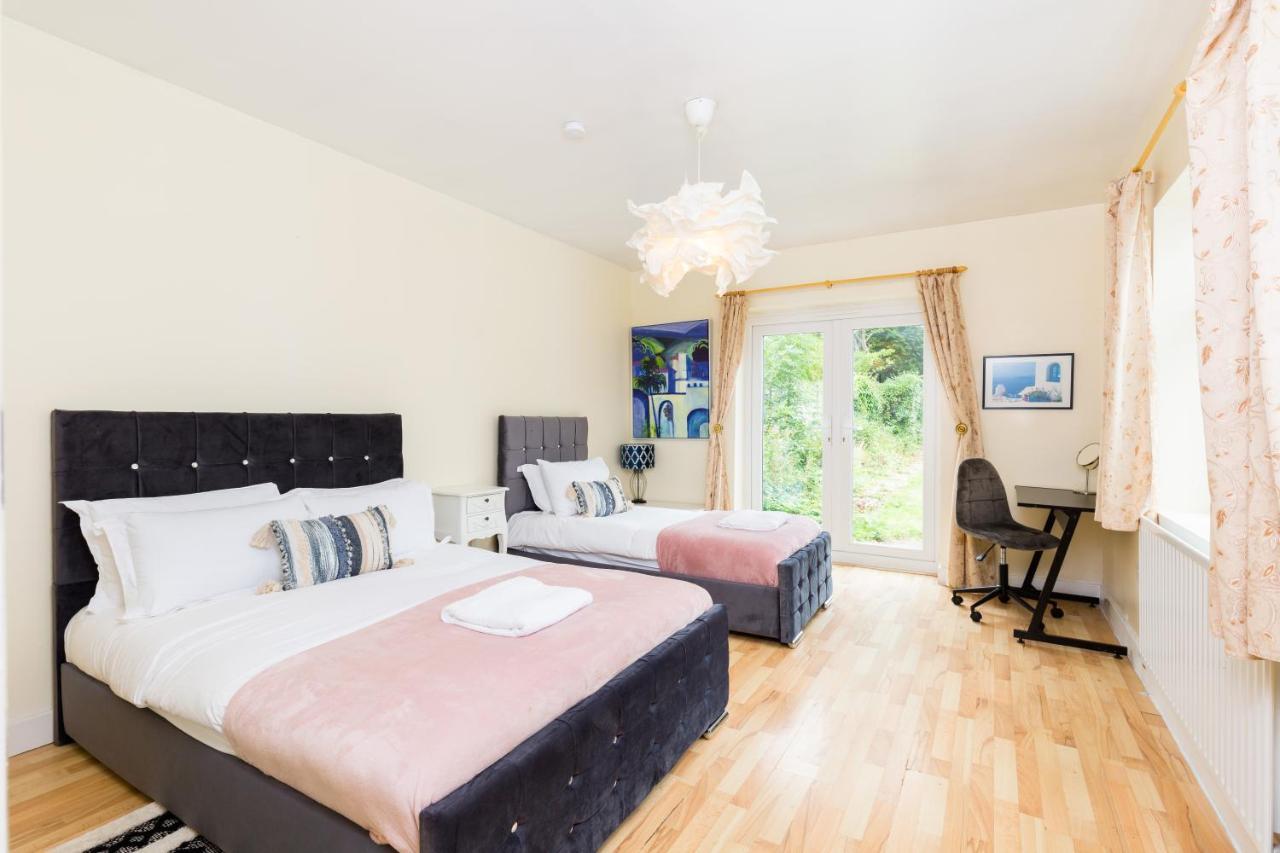 Beautiful 6 Bedroom House For 17 Guests Next To Edgbaston Stadium เบอร์มิงแฮม ภายนอก รูปภาพ