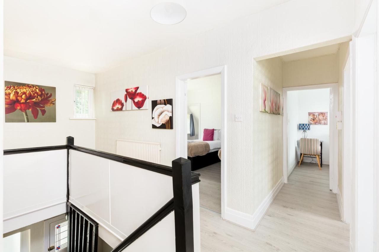 Beautiful 6 Bedroom House For 17 Guests Next To Edgbaston Stadium เบอร์มิงแฮม ภายนอก รูปภาพ