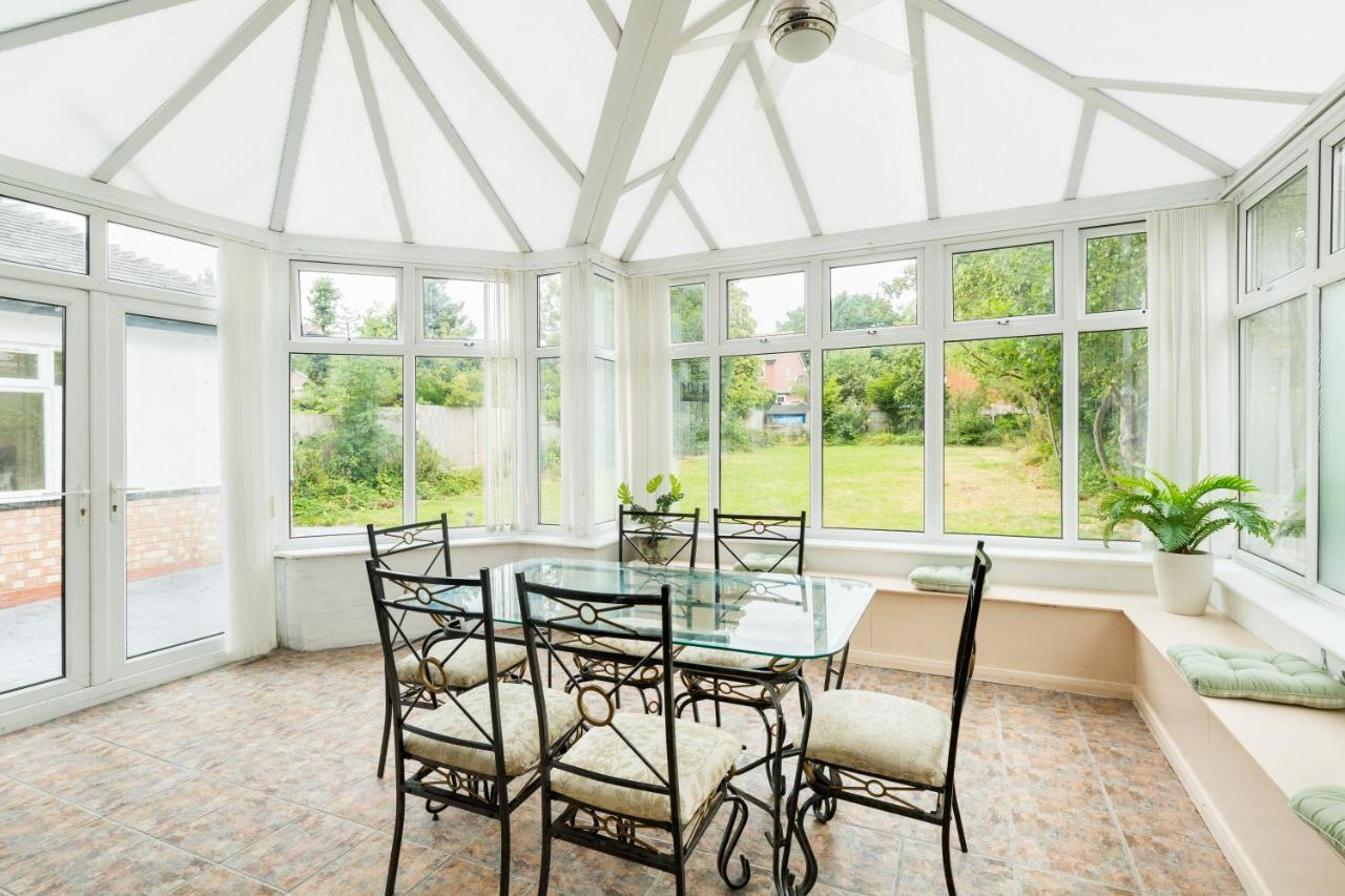 Beautiful 6 Bedroom House For 17 Guests Next To Edgbaston Stadium เบอร์มิงแฮม ภายนอก รูปภาพ