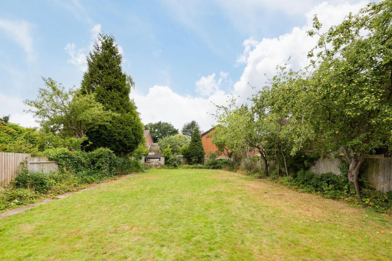 Beautiful 6 Bedroom House For 17 Guests Next To Edgbaston Stadium เบอร์มิงแฮม ภายนอก รูปภาพ