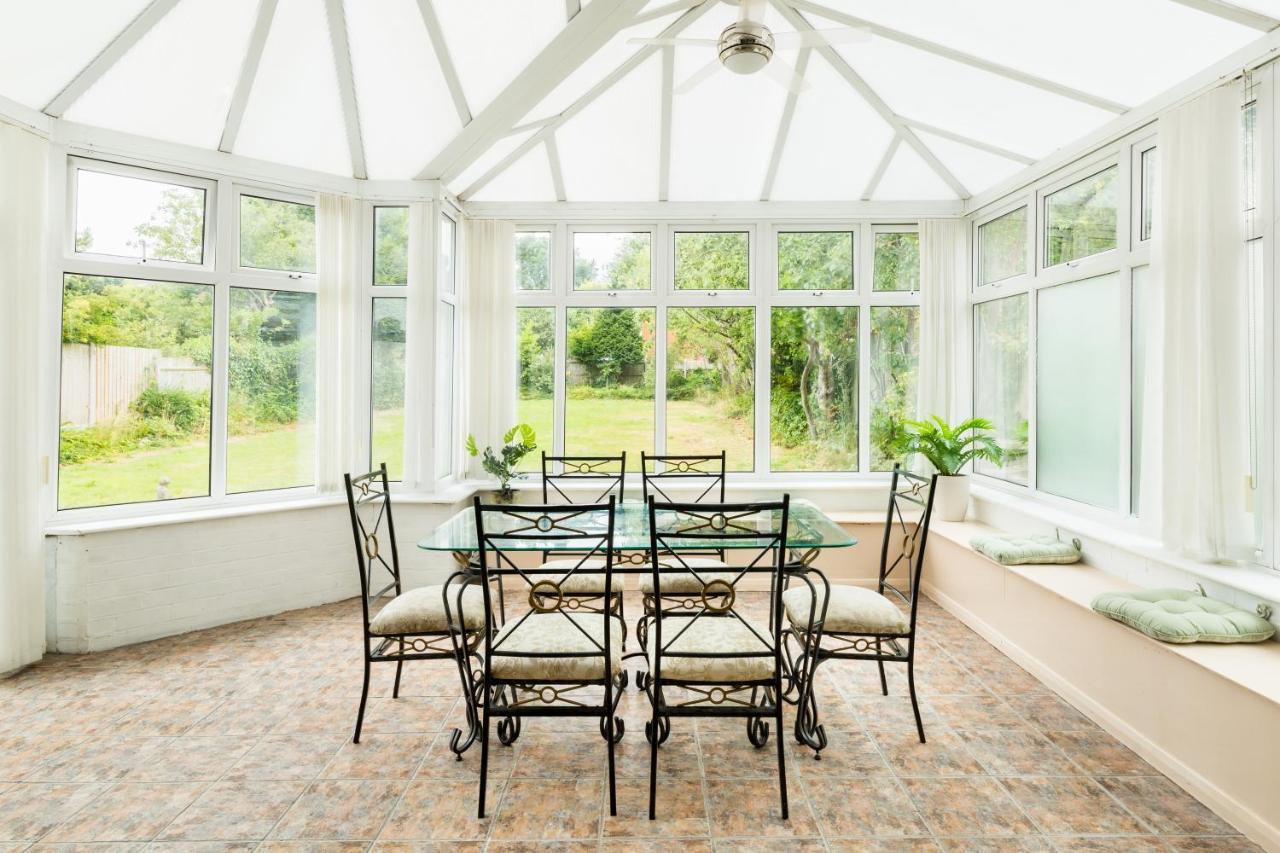 Beautiful 6 Bedroom House For 17 Guests Next To Edgbaston Stadium เบอร์มิงแฮม ภายนอก รูปภาพ